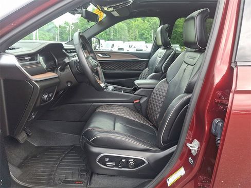 Used 2023 Jeep Grand Cherokee L Summit w/ Advanced Protech Group IV image 15