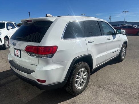Used 2018 Jeep Grand Cherokee Laredo image 6