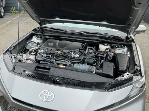Used 2025 Toyota Camry SE FWD image 22