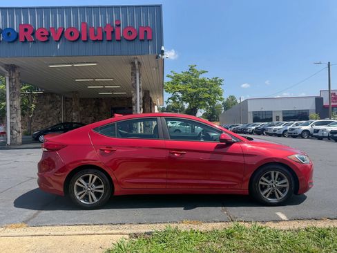 Used 2017 Hyundai Elantra SE w/ SE A/T Tech Package 03 FWD image 8