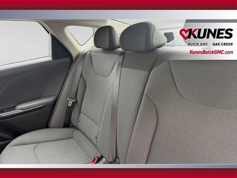 Used 2025 Kia K4 FWD image 34