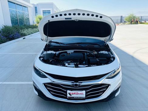 Used 2022 Chevrolet Malibu LT image 16