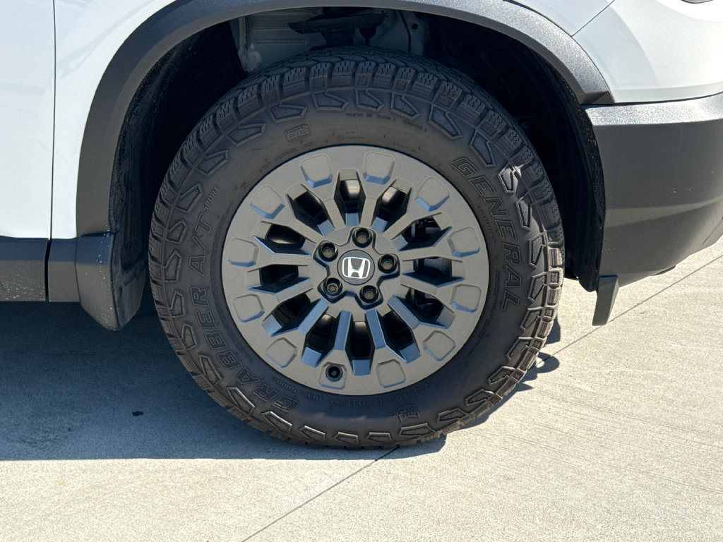 Used 2026 Honda Passport TrailSport image 11