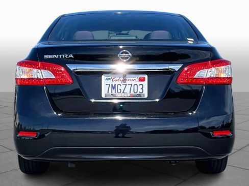 Used 2015 Nissan Sentra S image 4