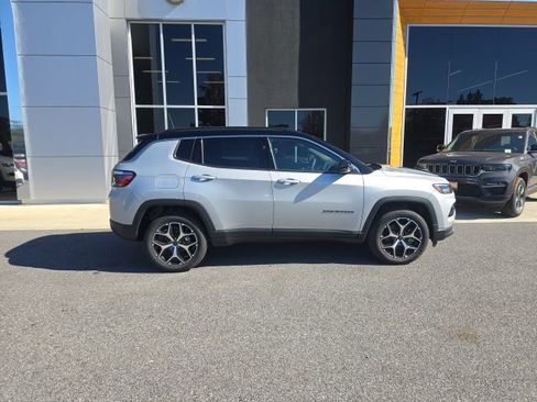 New 2026 Jeep Compass Limited image 7