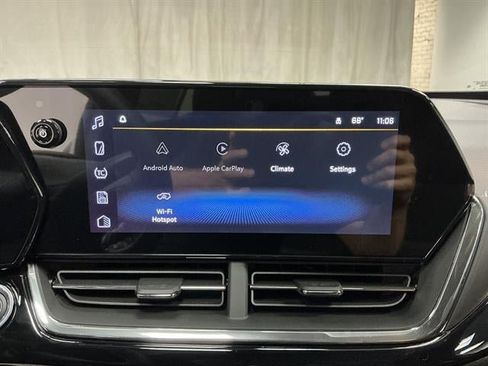 New 2026 Chevrolet Trax RS w/ Sunroof Package FWD image 14
