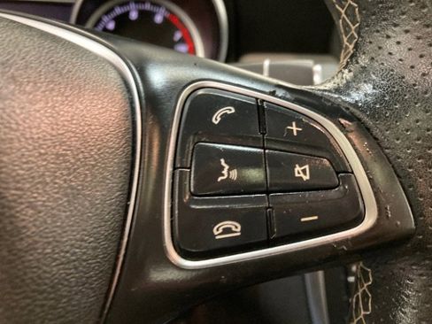 Used 2018 Mercedes-Benz CLA 250 image 30