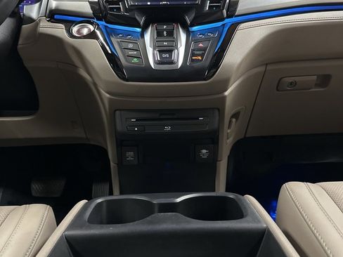 Used 2020 Honda Odyssey Elite image 25
