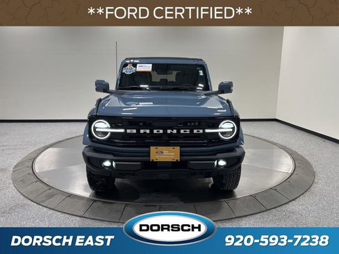 Used 2023 Ford Bronco Outer Banks image 3