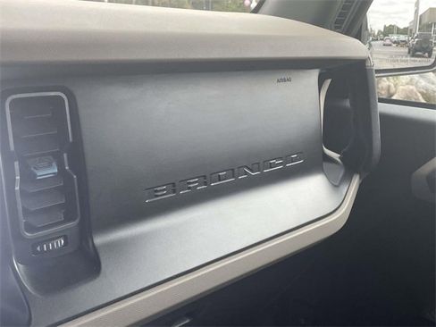 Certified 2023 Ford Bronco Wildtrak image 30