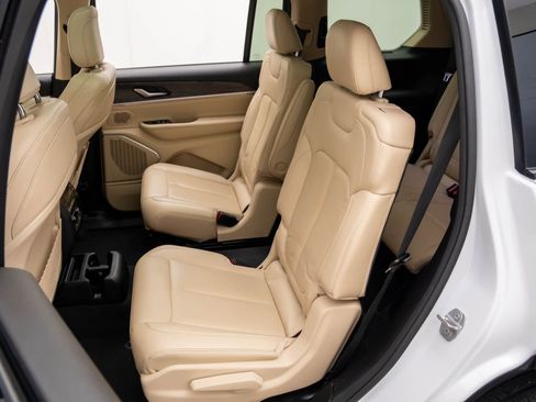 Used 2021 Jeep Grand Cherokee L Limited w/ Trailer Tow Group (B) image 20