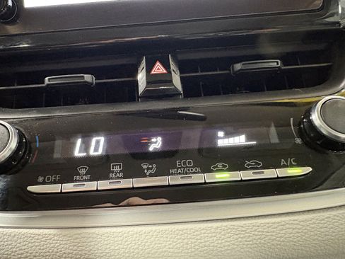 Used 2025 Toyota Corolla LE FWD image 22
