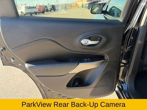 Used 2020 Jeep Cherokee Latitude image 15