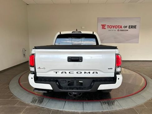 Used 2023 Toyota Tacoma Limited AWD/4WD image 6