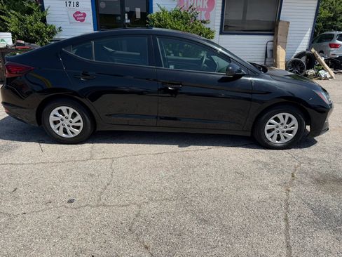 Used 2020 Hyundai Elantra SE w/ Cargo Package (C1) FWD image 4