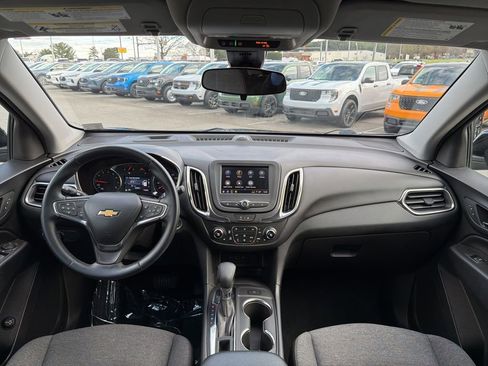 Used 2024 Chevrolet Equinox LT image 23