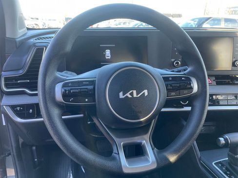Used 2025 Kia Sportage LX image 28