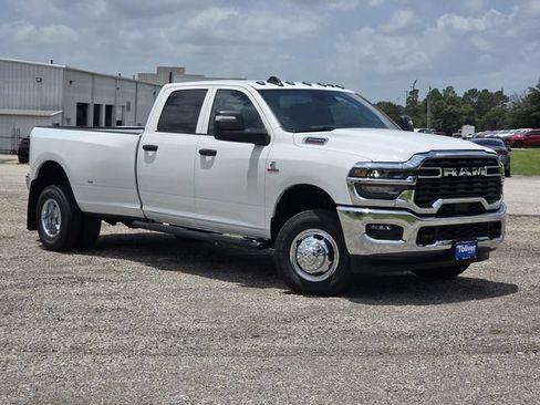New 2026 RAM 3500 Tradesman AWD/4WD image 2
