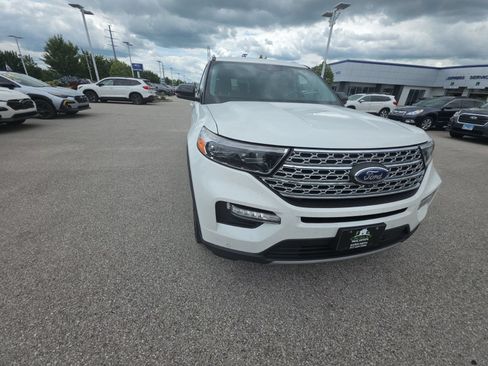 Used 2021 Ford Explorer Limited AWD/4WD image 11