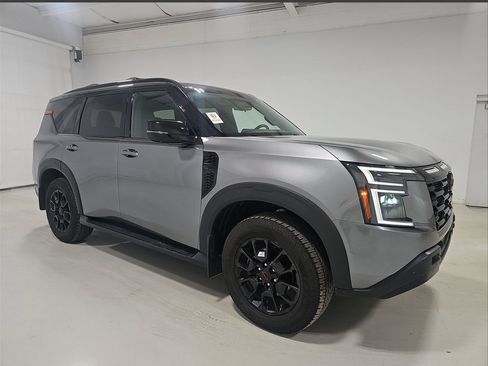Used 2025 Nissan Armada PRO-4X AWD/4WD image 22