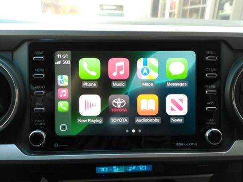 Used 2022 Toyota Tacoma SR5 image 10