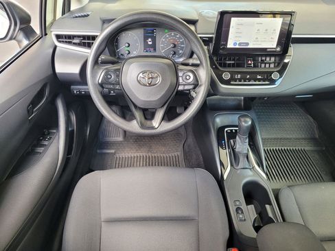 Used 2025 Toyota Corolla LE FWD image 21