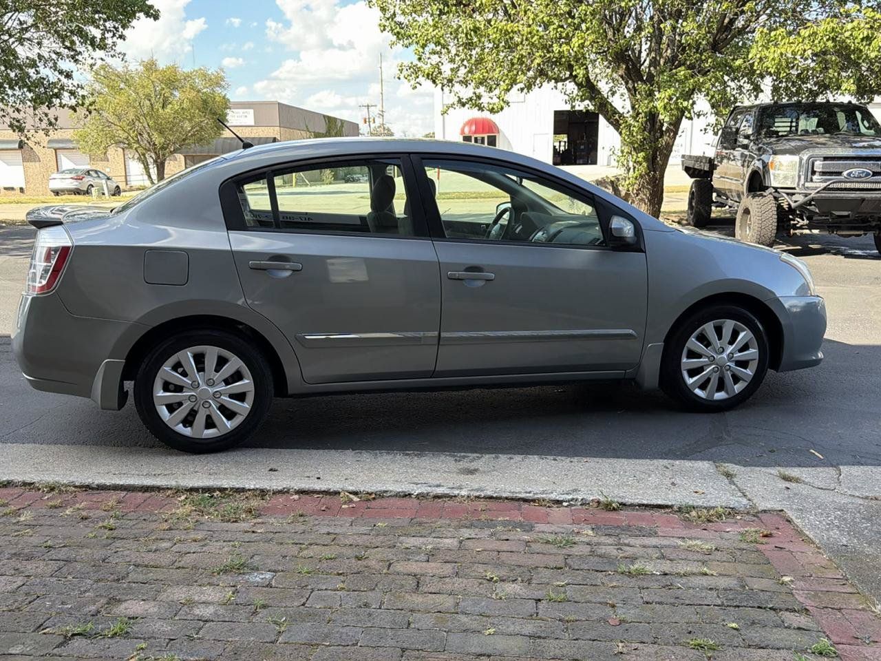 Used 2011 Nissan Sentra 2.0 S FWD image 9