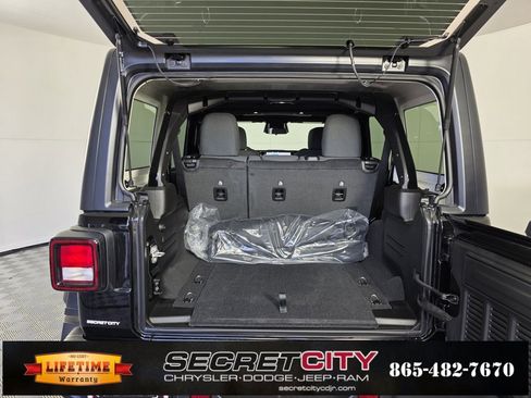 New 2026 Jeep Wrangler Unlimited Sport image 28