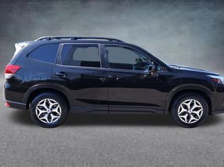 Certified 2024 Subaru Forester Premium AWD/4WD video 2