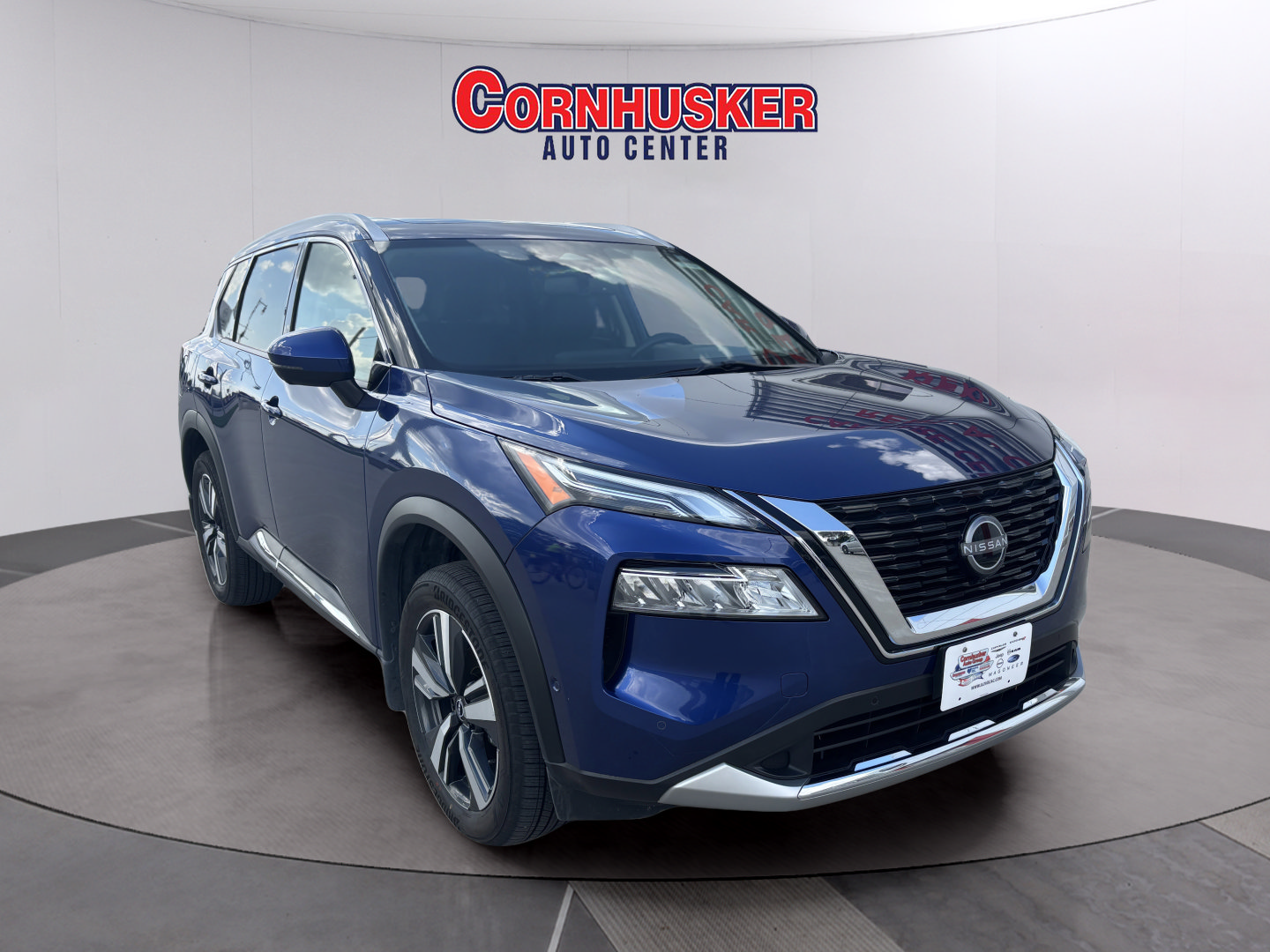 Used 2023 Nissan Rogue Platinum AWD/4WD image 1