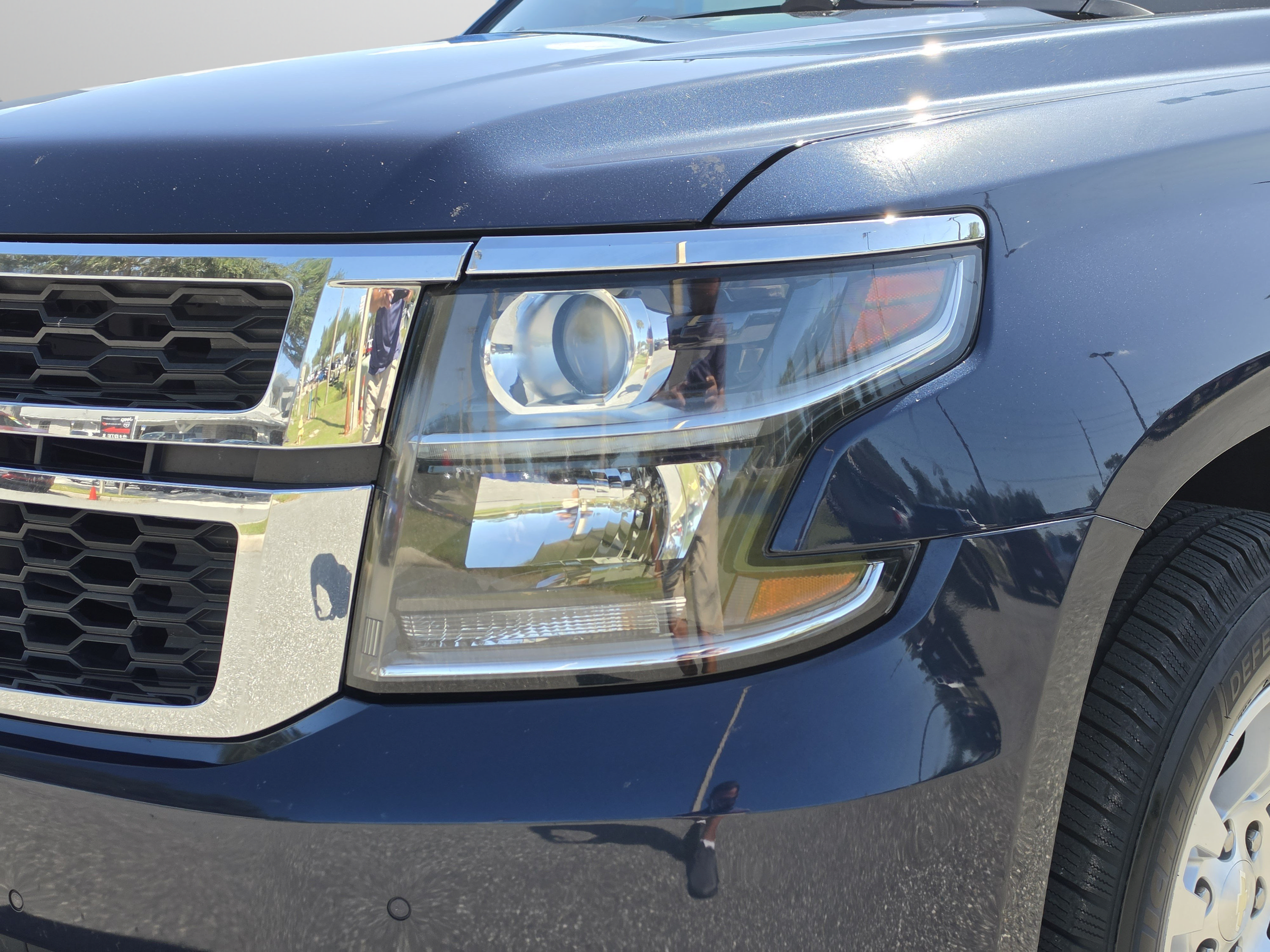 Used 2020 Chevrolet Tahoe LT w/ Luxury Package RWD image 13