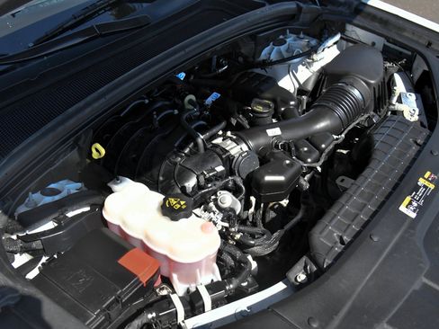 Used 2023 Jeep Grand Cherokee L Laredo AWD/4WD image 47