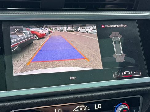 Used 2020 Audi Q3 2.0T Premium Plus w/ Premium Plus Package image 19