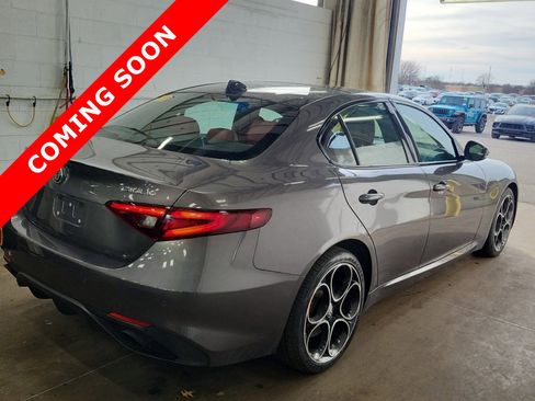 Used 2022 Alfa Romeo Giulia Veloce image 5