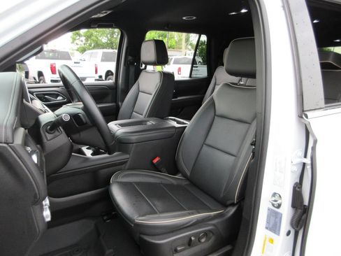 Certified 2023 GMC Yukon SLT w/ Max Trailering Package AWD/4WD image 20