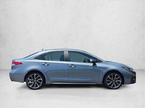 Used 2022 Toyota Corolla SE FWD image 4