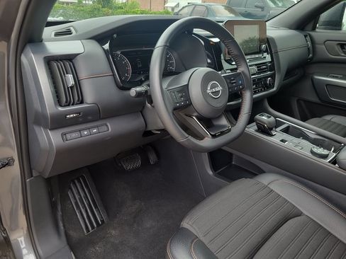 Certified 2025 Nissan Pathfinder Rock Creek AWD/4WD image 18