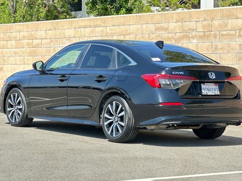 Certified 2023 Honda Civic EX image 6
