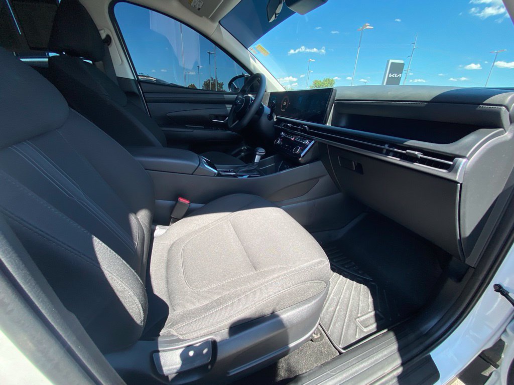 Used 2025 Hyundai Tucson SEL FWD image 27