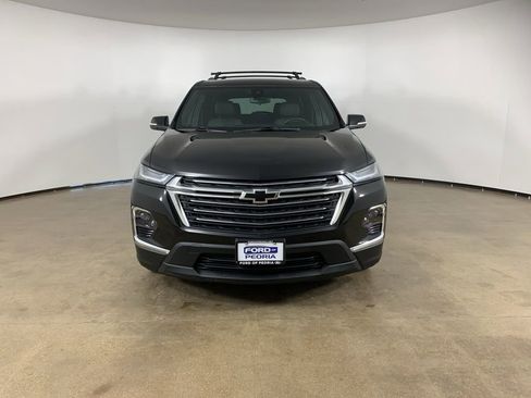 Used 2022 Chevrolet Traverse LT w/ LPO, 'HIT The Road' Package image 3