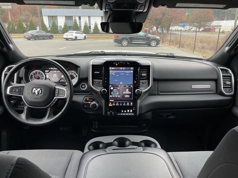 Used 2024 RAM 2500 Big Horn w/ Safety Group image 8