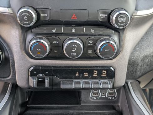Used 2021 RAM 1500 Big Horn AWD/4WD image 27