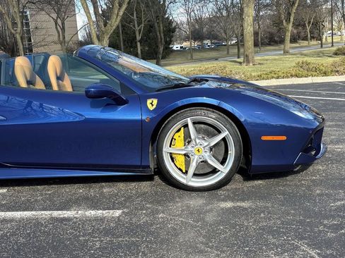 Used 2017 Ferrari 488 Spider image 8