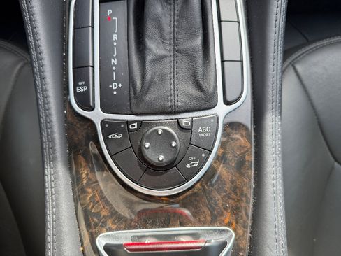 Used 2005 Mercedes-Benz SL 500 image 9