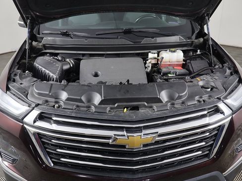 Used 2022 Chevrolet Traverse LT w/ LPO, Floor Liner Package image 21