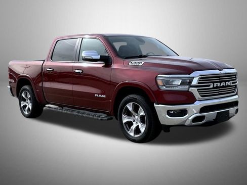 Used 2019 RAM 1500 Laramie AWD/4WD image 3