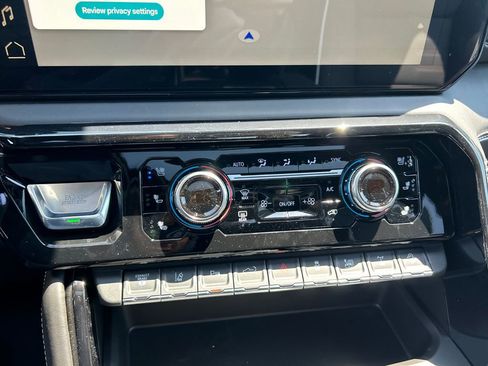 New 2026 GMC Sierra 2500 AT4X AWD/4WD image 27