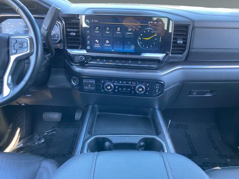 Used 2024 Chevrolet Silverado 2500 LTZ w/ LTZ Premium Package AWD/4WD image 11