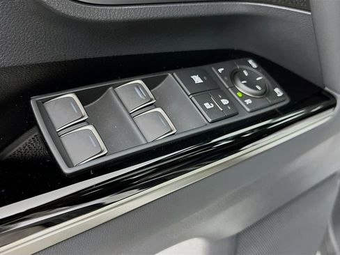 Used 2025 Lexus LX 700h Overtrail image 27