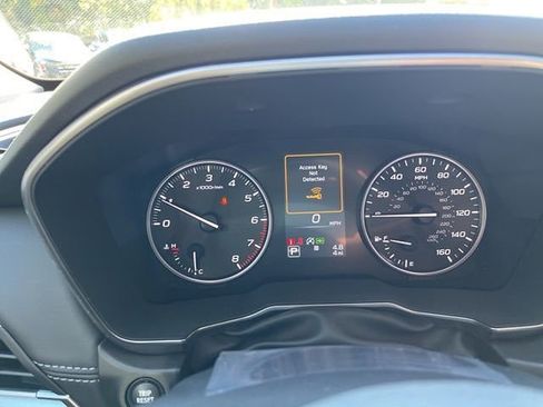 Used 2025 Subaru Outback Limited w/ Popular Package #2 image 16